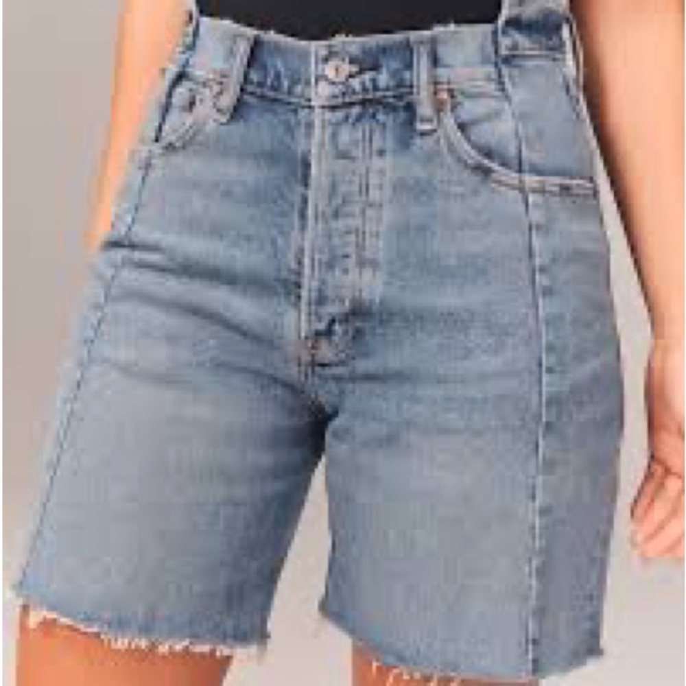 Abercrombie 7 inch high rise dad shorts size 28/6